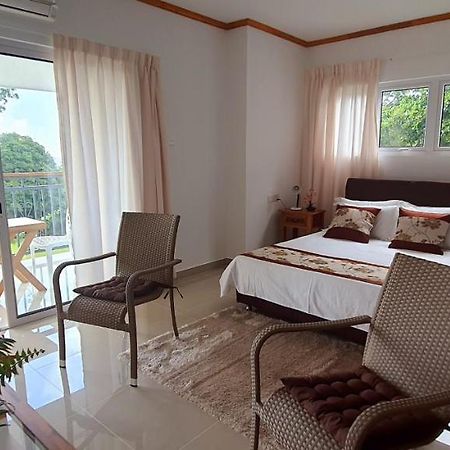 Le Chant De Merle Self -Catering Studios And Apartments Mahe Island Ngoại thất bức ảnh
